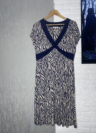 Трикотажное платье платье в тигровый принт laura ashley xxl 52-54р3 фото