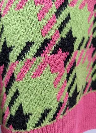 Яскравий светер в гусячу лапку 3