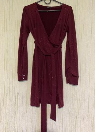 Нарядное платье