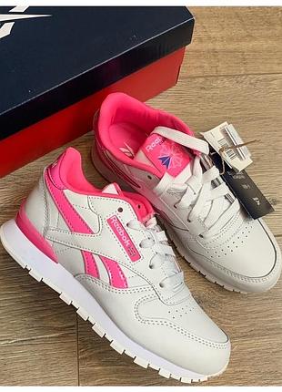 Кроссовки для девушки оригинал