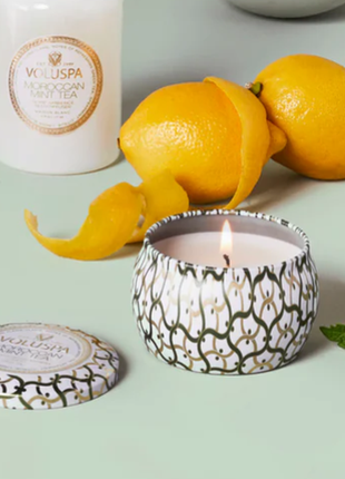 Свечка из кокосового воска voluspa moroccan mint tea mini tin 113 г.1 фото