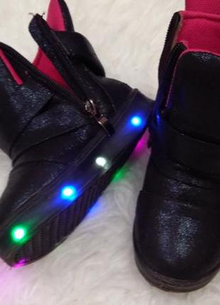 Черевики ботинки для девочки світяться