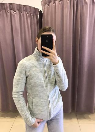Теплая спортивная кофта от c&a