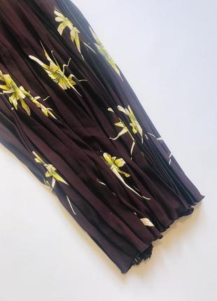 Баклажановая миди-юбка плиссе в цветочный принт h&m. размер м3 фото