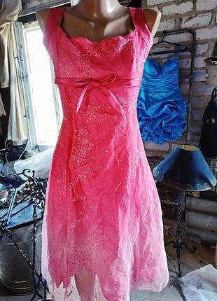 Ошатне плаття р-н 46,фірмове