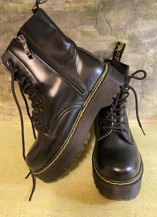 Женские ботинки деми dr.martens модель jadon bitch 373 фото