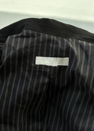 Черный приталенный пиджак бренда h&amp;m8 фото