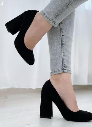 Чорні замшеві туфлі на товстому каблуку із еко-замші, 36-41р