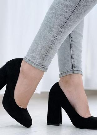 Чорні замшеві туфлі на товстому каблуку із еко-замші, 36-41р