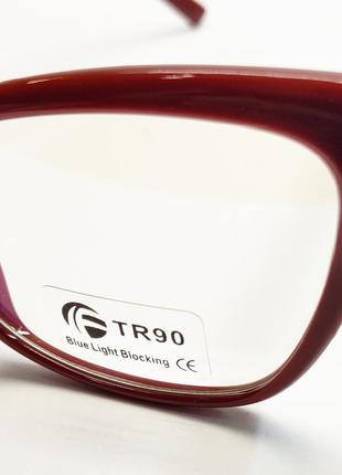 Стильні комп'ютерні окуляри в червоній оправі5 фото
