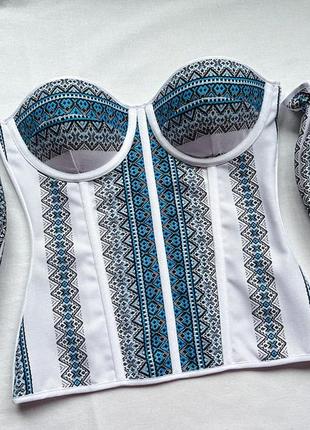Корсет вышиванка в укройнском стиле, корсет с голубой вышивкой3 фото