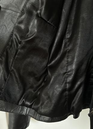 Черная кожаная куртка9 фото