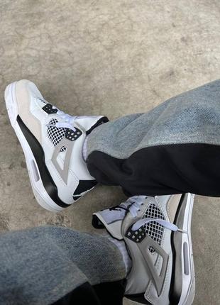 Крутые женские унисекс кроссовки our Air Jordan page 4 military premium бежевые с молочным2 фото