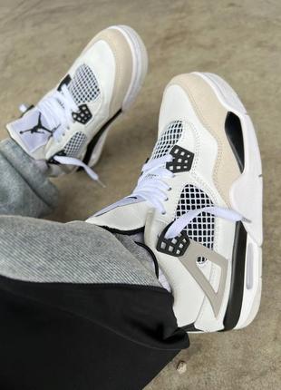 Крутые женские унисекс кроссовки our Air Jordan page 4 military premium бежевые с молочным8 фото
