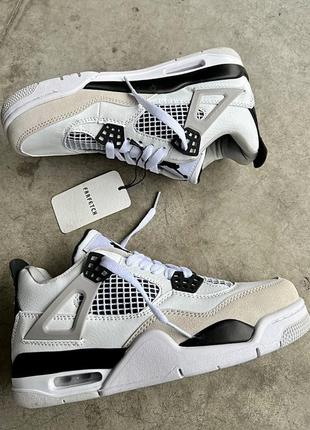 Крутые женские унисекс кроссовки nike air jordan 4 military premium бежевые с молочным