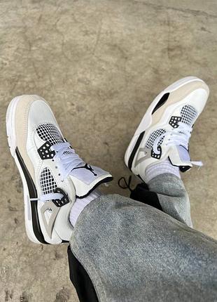 Крутые женские унисекс кроссовки our Air Jordan page 4 military premium бежевые с молочным6 фото