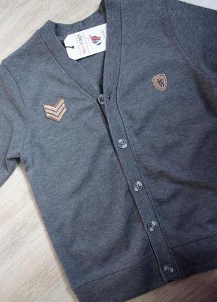 Реглан на гудзиках