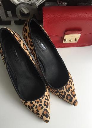 Туфлі човники