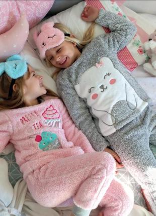 Теплий дитячий домашній костюм для дівчинки спереду аплікація тістечка tobogan іспанія 88816 рожевий 140.топ!