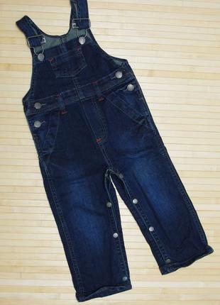 Комбінезон джинсовий на дівчинку є заміри