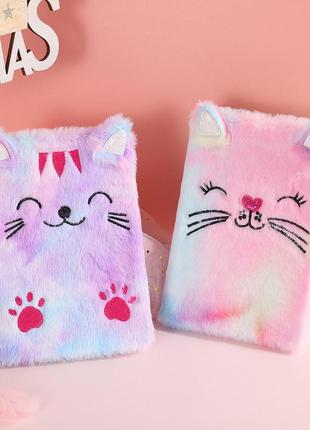 Блокнот пухнастий котик для дівчинки, хутряний, різнобарвний рожевий1 фото