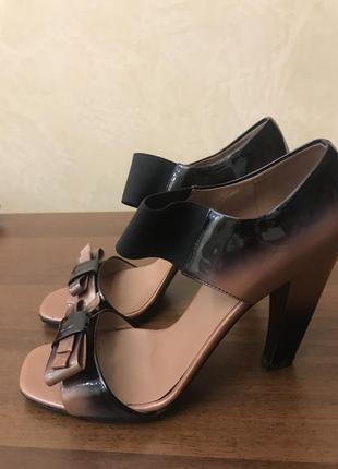 Босоніжки prada оригінал3 фото