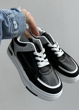 Женские стильные черные кеды