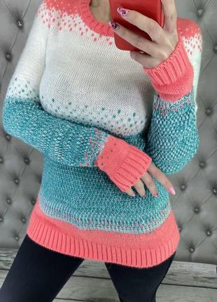 Красивый свитер