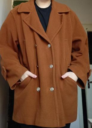 Стильне весняне жіноче пальто карамельного кольору розмір xl-xxl