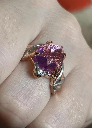 Готическое кольцо с витражами летучая мышь и розовым кристаллом3 фото