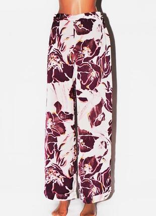 Красиві шифонові штани.