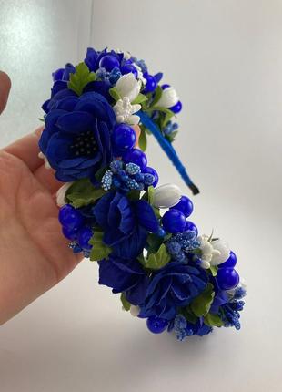 Віночок на голову ручної роботи з синіми квітами10 фото