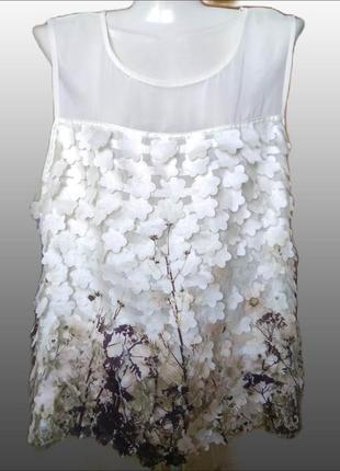 Ошатний віскозний топ next з 3d-ефектом/кремова літня блуза з прозорою кокеткою