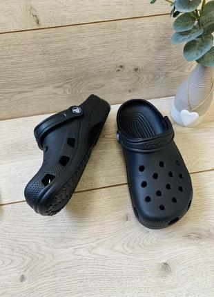 Черные классические кроксы crocs classic 10001-001