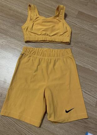 Спортивный костюм от nike