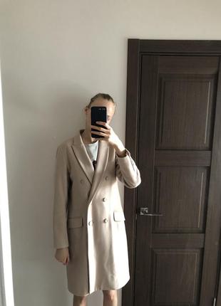 Пальто zara 80% шерсть . новое
