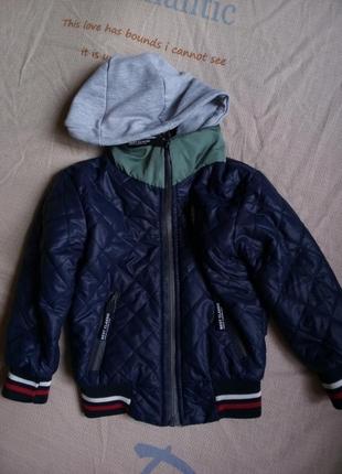 Легенька курточка