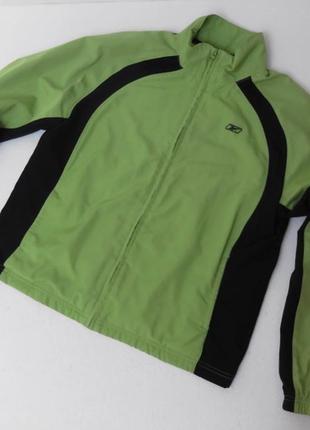 Reebok. ветровка на трикотажной подкладке. м размер.
