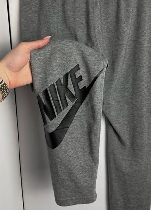 Спортивні лосіни nike just do it swoosh сірі біг лого на нозі леггінси найк оригінал2 фото