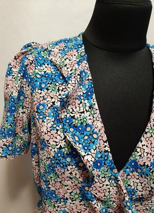 Блуза на запах с рюшами в цветочный принт размер m4 фото