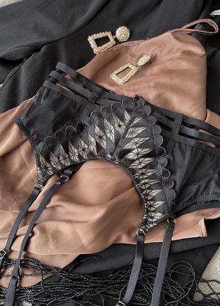 Пояс для панчох ann summers
