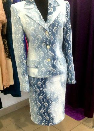 Костюм деловой