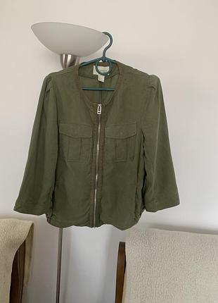 Легка  вітровка