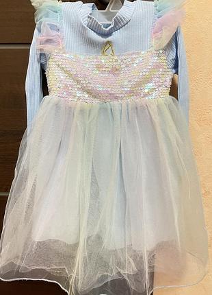 Блестящее платье единорог