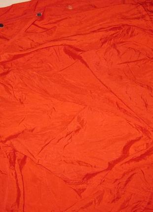 Червона легка куртка вітровка приталена плащ дощовик з капюшоном belmonte км1586 з карманами3 фото