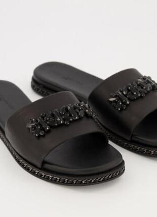 Karl lagerfeld paris black leather bijou sliders шлепанцы кожаные оригинал бренд
