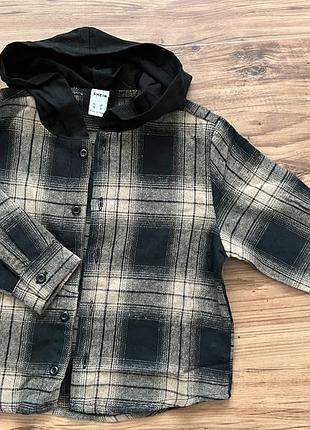 Рубашка с капюшоном