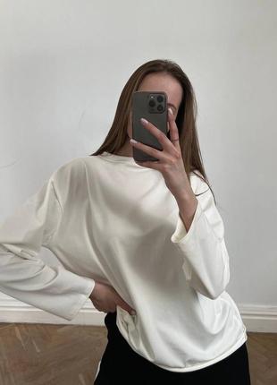 Лонг молочний лонгслів футболка