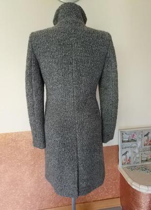 Фирменное стильное качественное натуральное пальто букле.3 фото