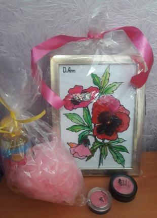 Подарунковий набір косметики подарунок на 14 лютого день святого валентина